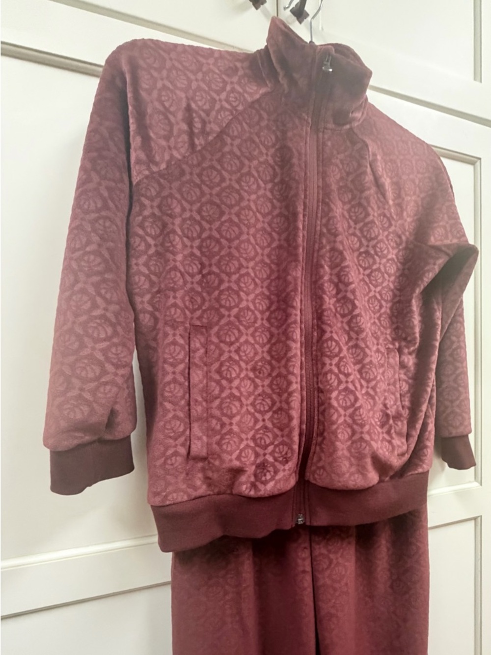 Kids Burgundy  -valour basketball jogger/warm-up